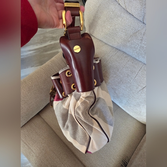 Burberry Bag - Picture 3 of 16